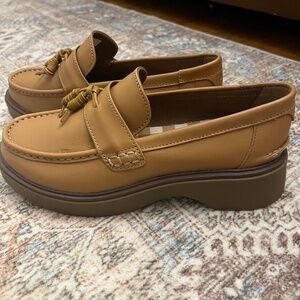 Sperry NWOT Bayside Loafer 7.5 women tan